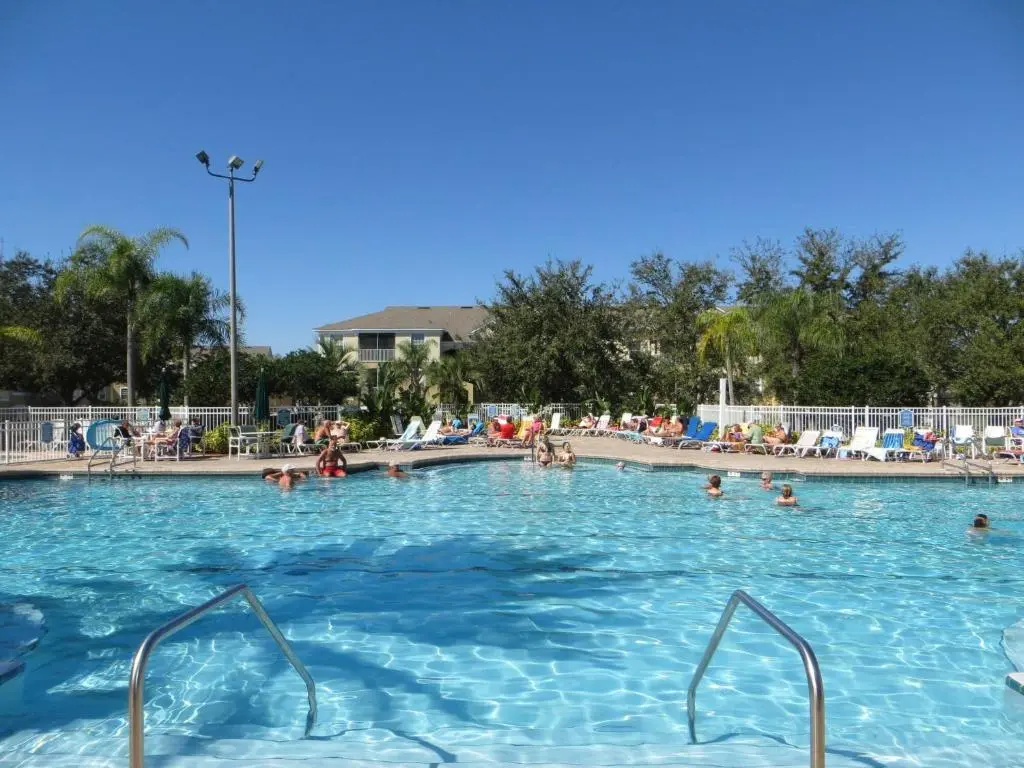 Beautiful Windsor Palms townhome newly furnished 2383