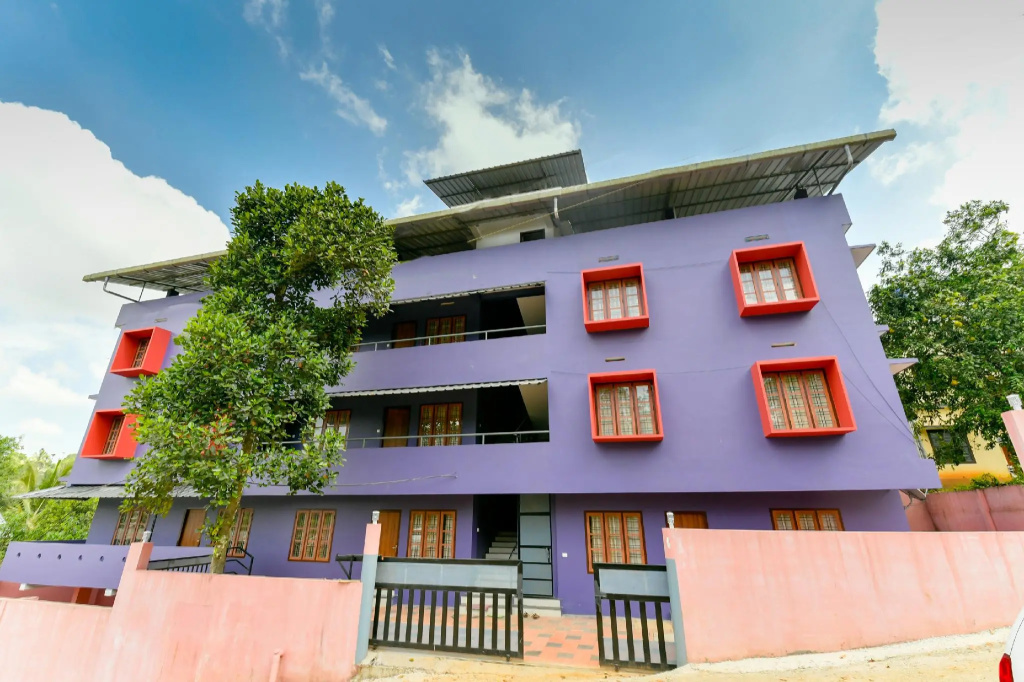 OYO Home 78237 Elegant Stay Fine Nest Homes