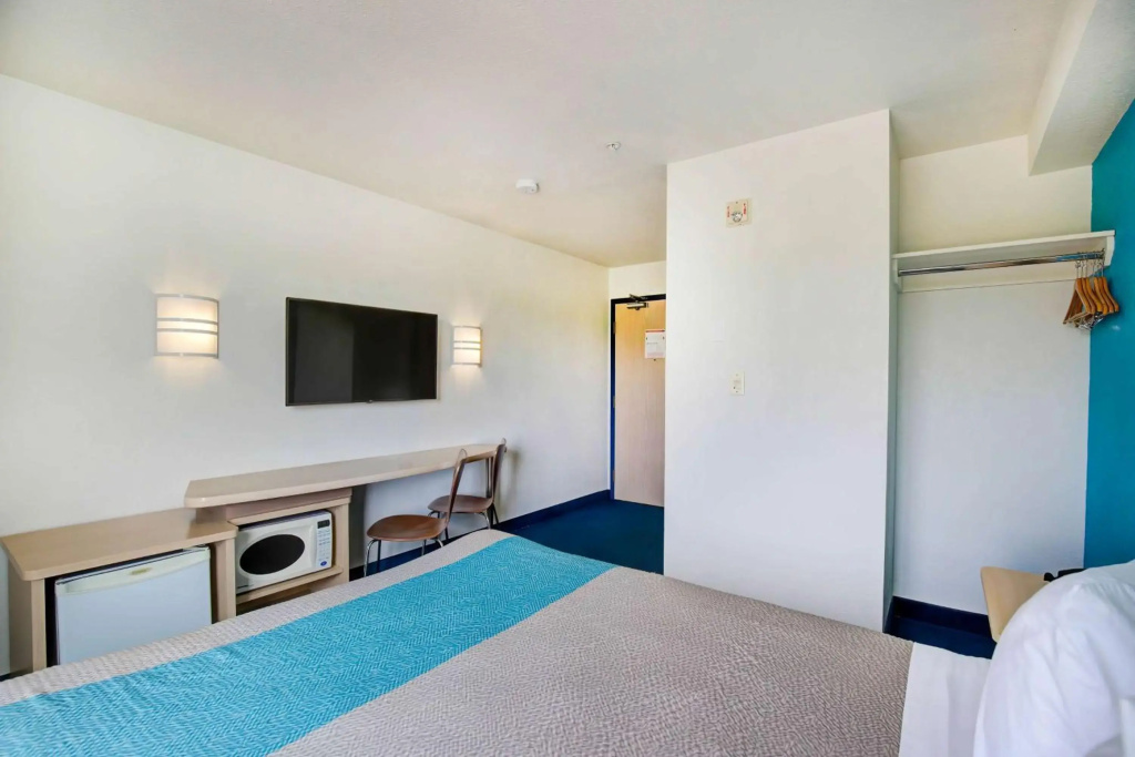 Motel 6-Grande Prairie, AB