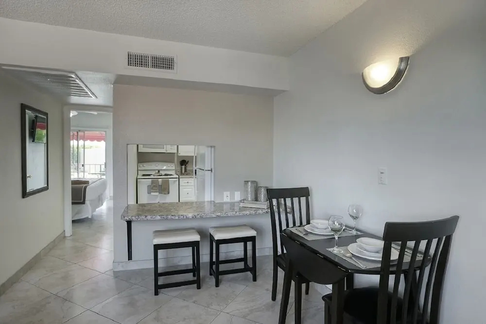 Park Suites at 206 - Free Golf