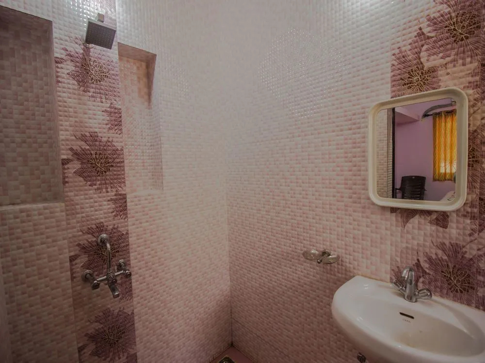 OYO 13914 Home Graceful Studio Siolim