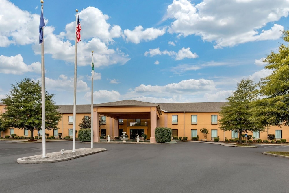 Comfort Inn & Suites