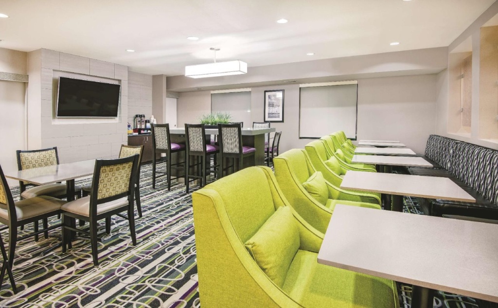 La Quinta Inn & Suites by Wyndham The Woodlands/Spring