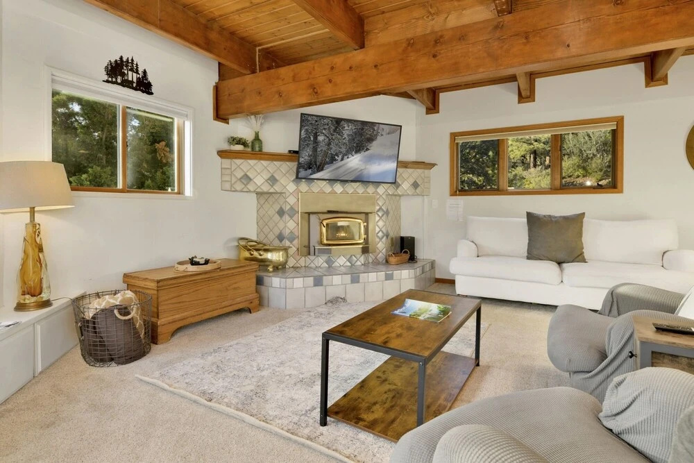 2212-canyon Crest Castle 4 Bedroom Home by Redawning