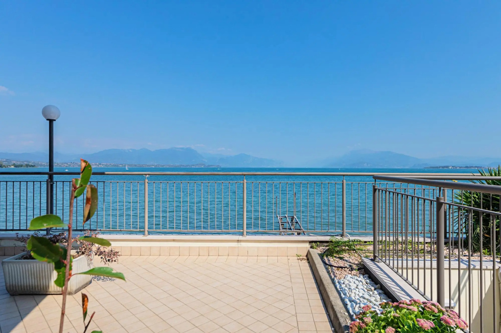 Residenza Miralago With Pool - Ground Floor One-bedroom