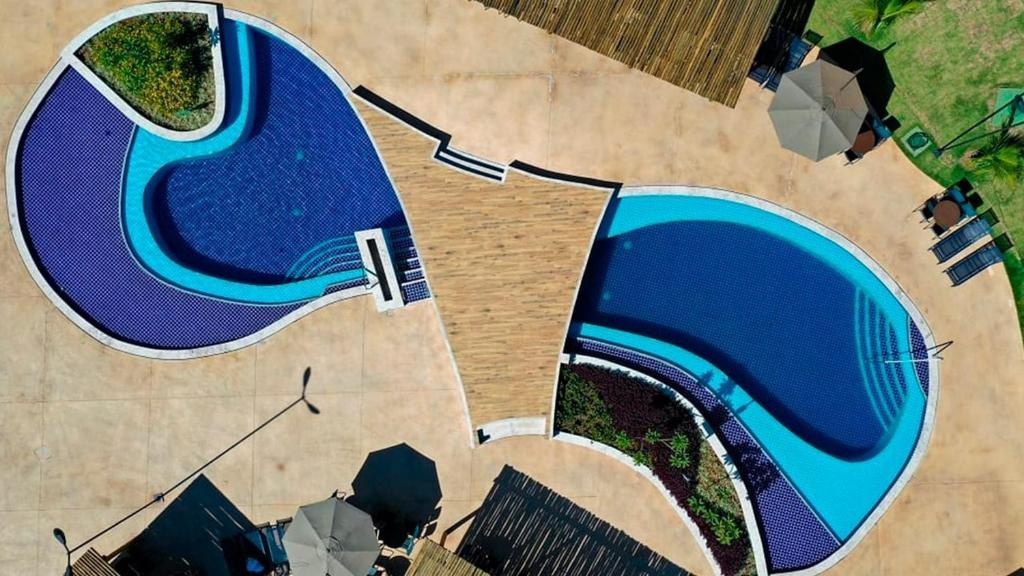 Apartamento em Caldas Novas - Estrutura de Resort localizado a beira do Lago Corumbá V
