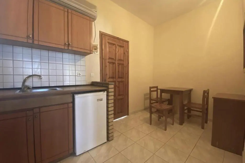 Aloni Rooms