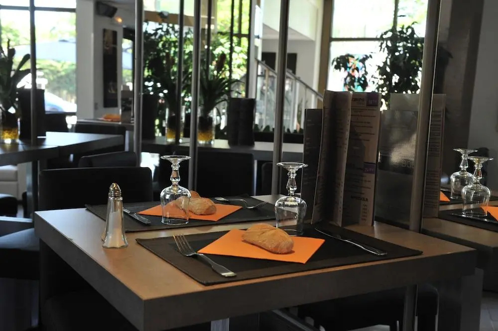 Aeroport Hotel - Parc Expo
