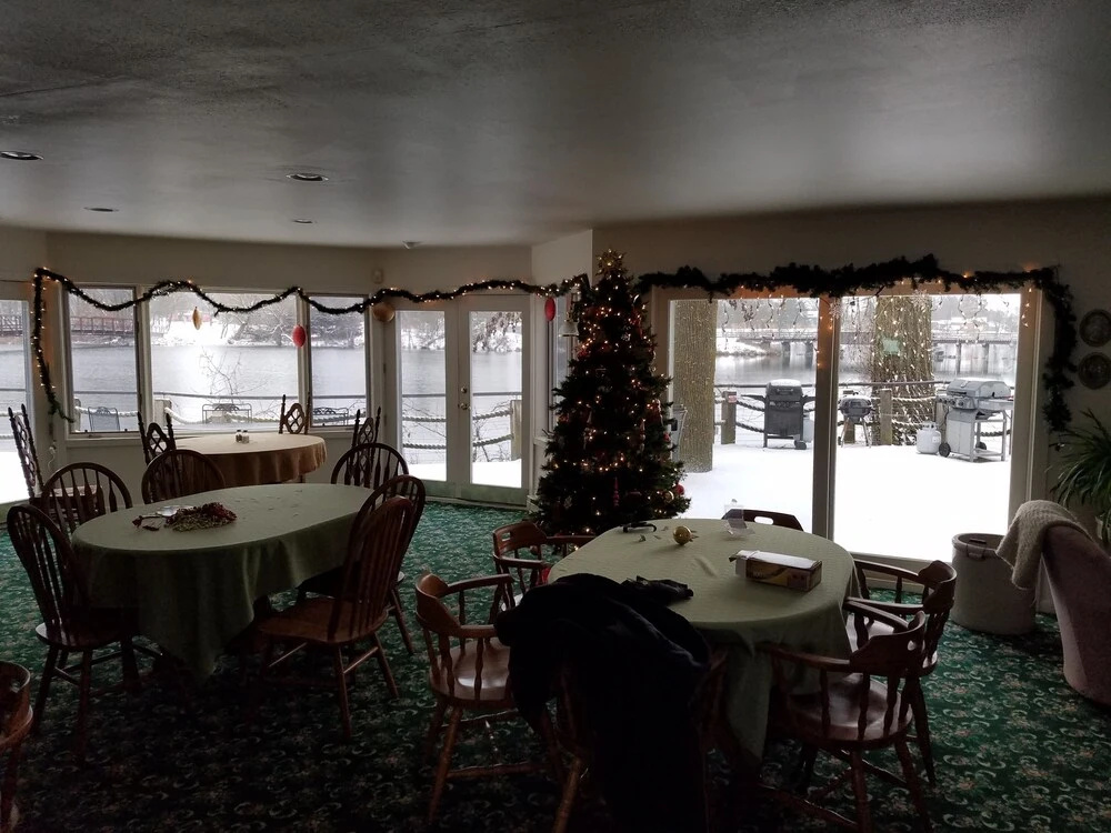 Red bridge Inn