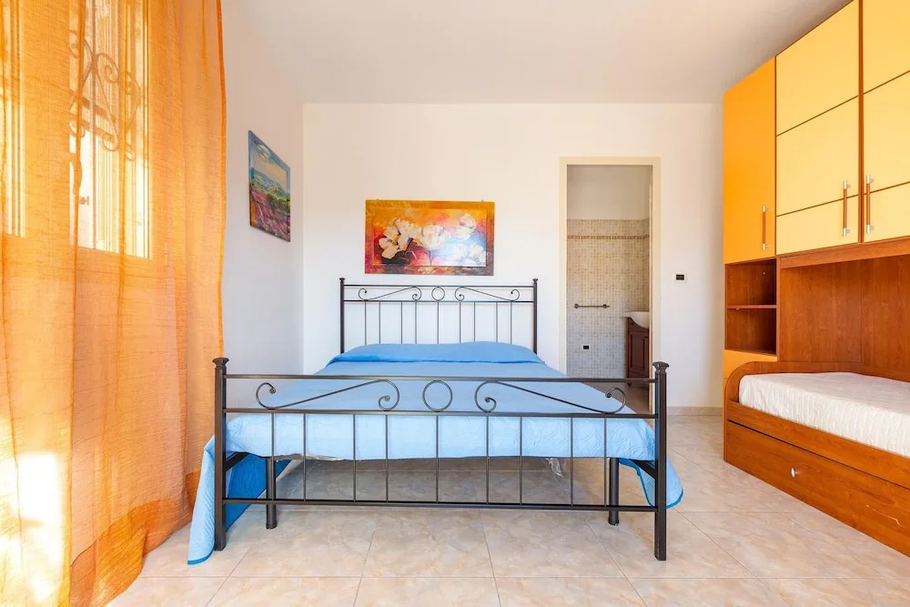 2147 Villa Giulia & Sara