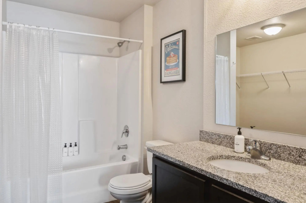 Minneapolis | Campus Essential 1BD/1BA U of M Apartment