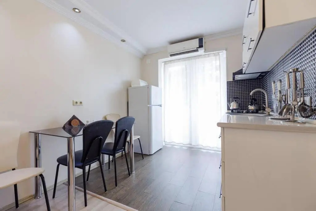 Modern 1BR In The Heart of Batumi