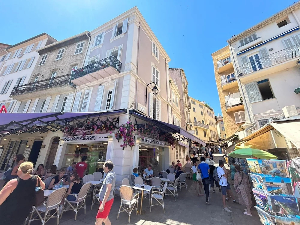 Ref 349436 in Cannes