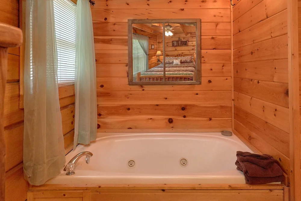 Catch Me If You Can - 1 Br Cabin