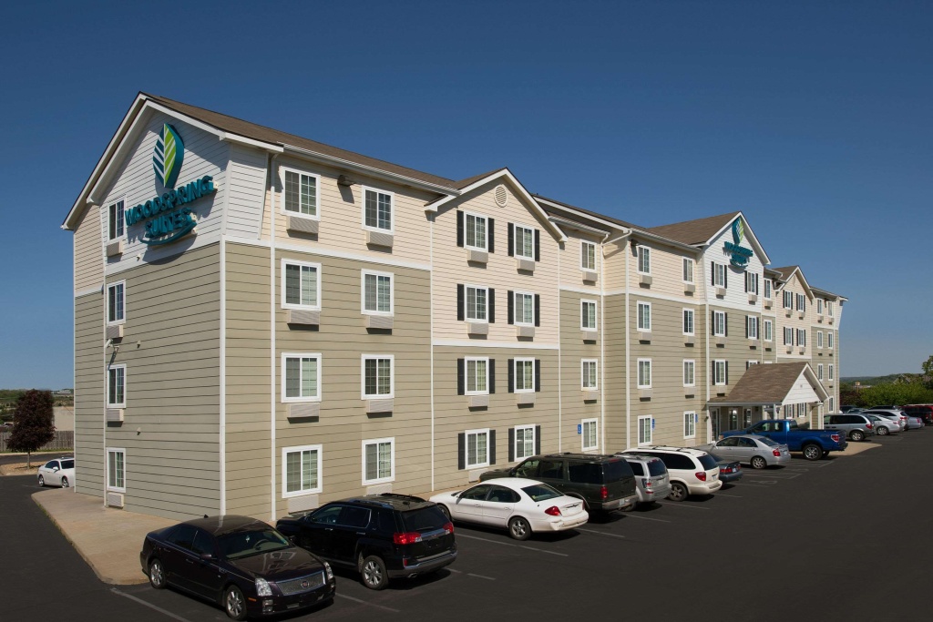 WoodSpring Suites Topeka