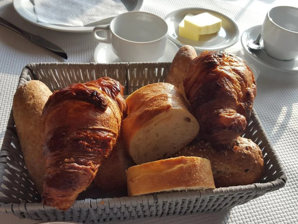 Hotel Westendia and Free Parking Top Breakfast