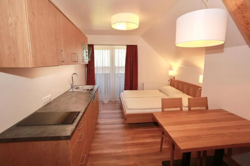 Reisslerhof Hotel & Apartments - by myNests