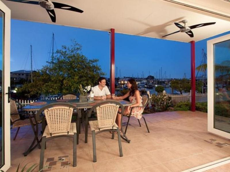 La Marina Waterfront Villa