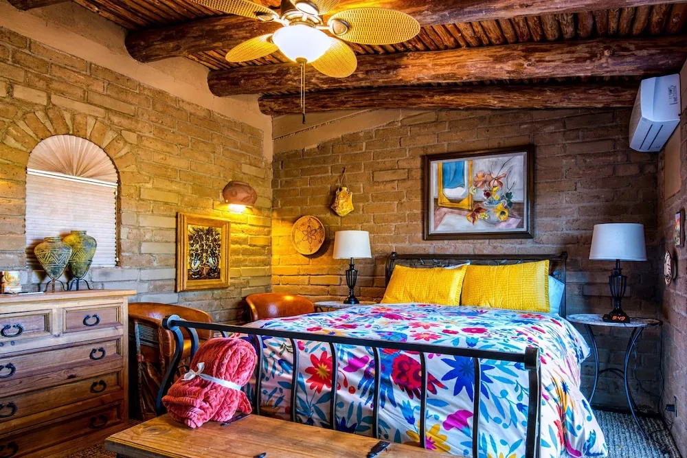 Casa Tierra Adobe Bed & Breakfast Inn