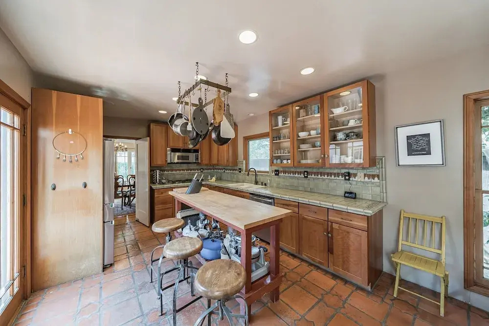 1925 Spanish Villa Retreat Near Disneyland In Historic Park Santiago 3 Bedroom Home by Redawning