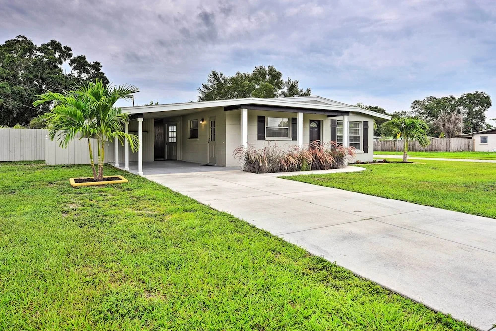 'sarasota Sunset House' w/ Spacious Patio!