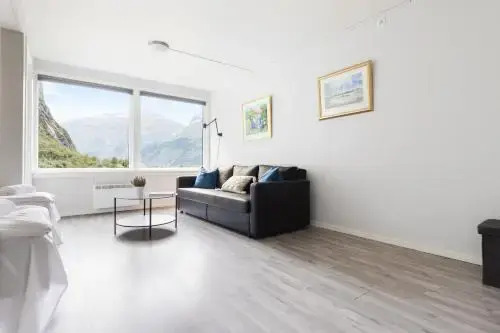 Trolltunga Aparthotel