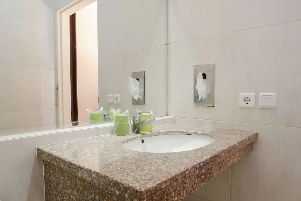 Airy Klojen Lamongan 12 Malang