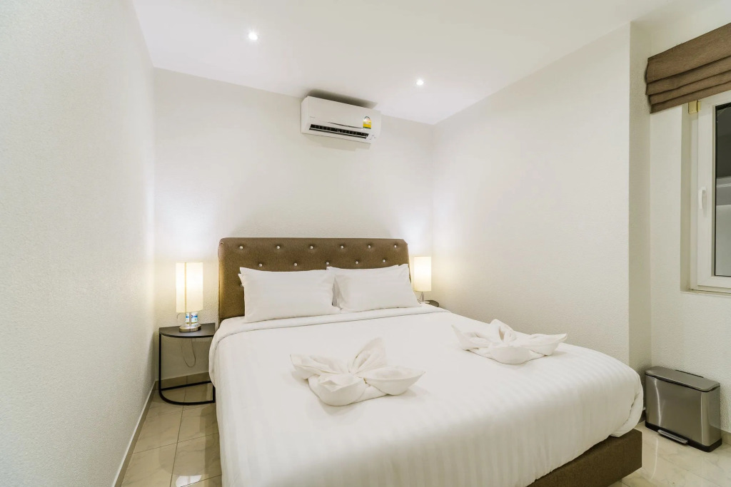 Pool Villa Pattaya H52