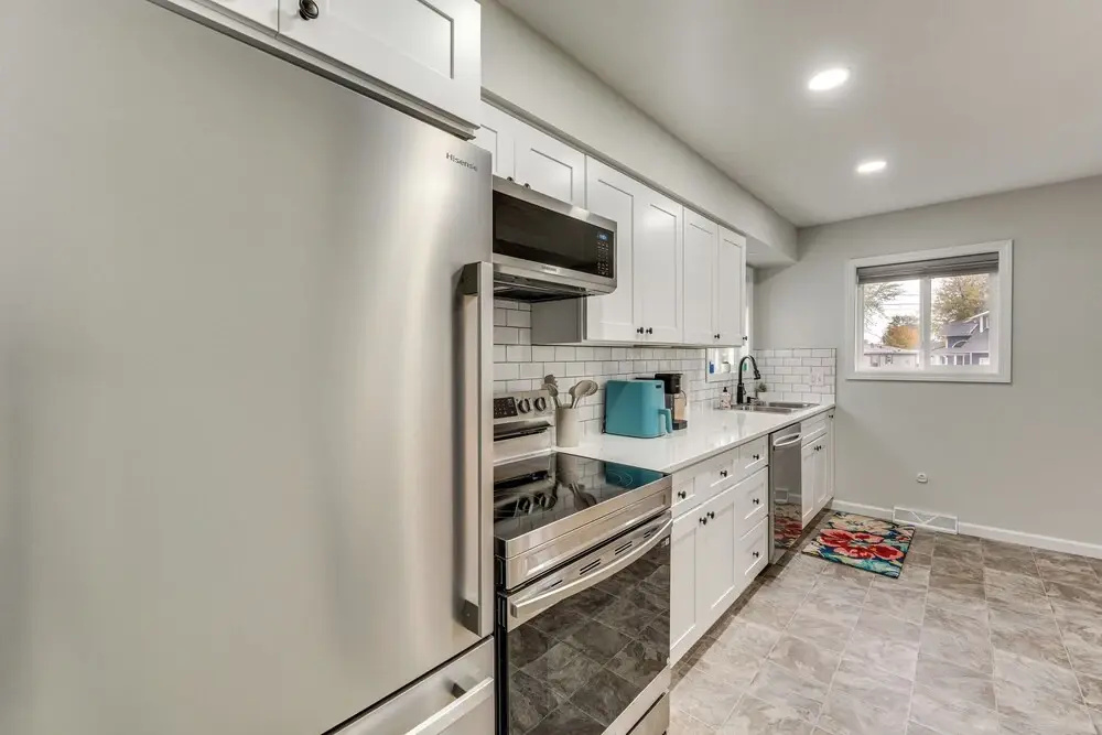 Walk to Lagoon Saloon! Chic Home on Nugent's Canal