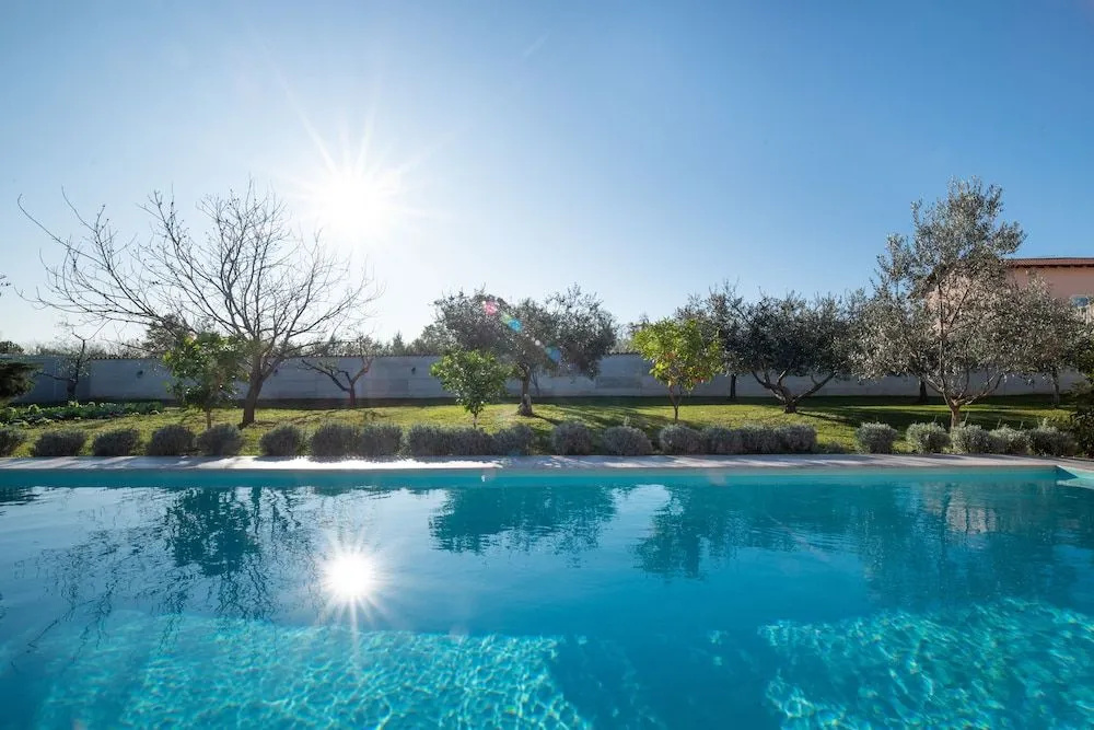 Olive & Lavender villa with pool