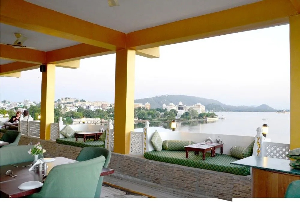 Hotel Sargam Sadan