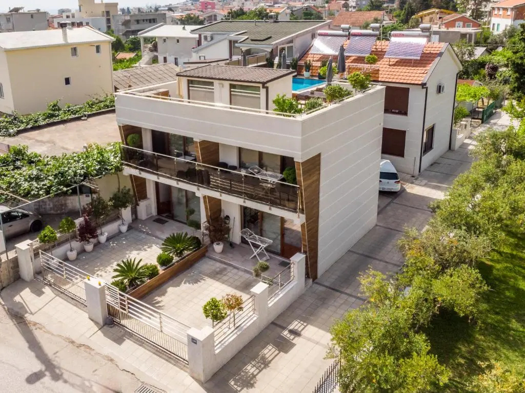 Apartments Davor