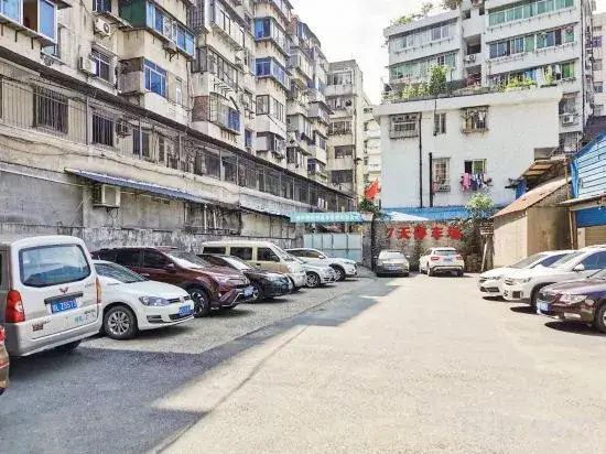 Yuanye Express Hotel (Yuanyuan Building)