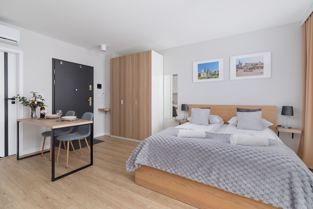 Czarnowiejska Studio by Renters
