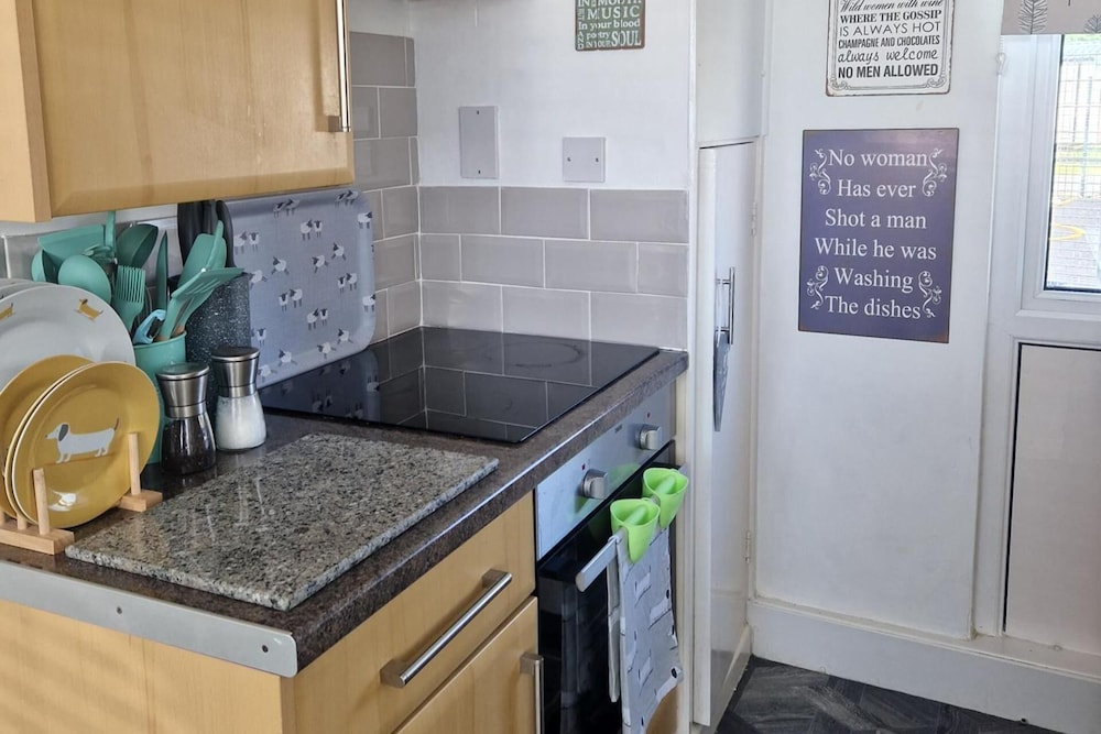 Chalet Ty Lilli Wen -Sleep 6- Pet friendly