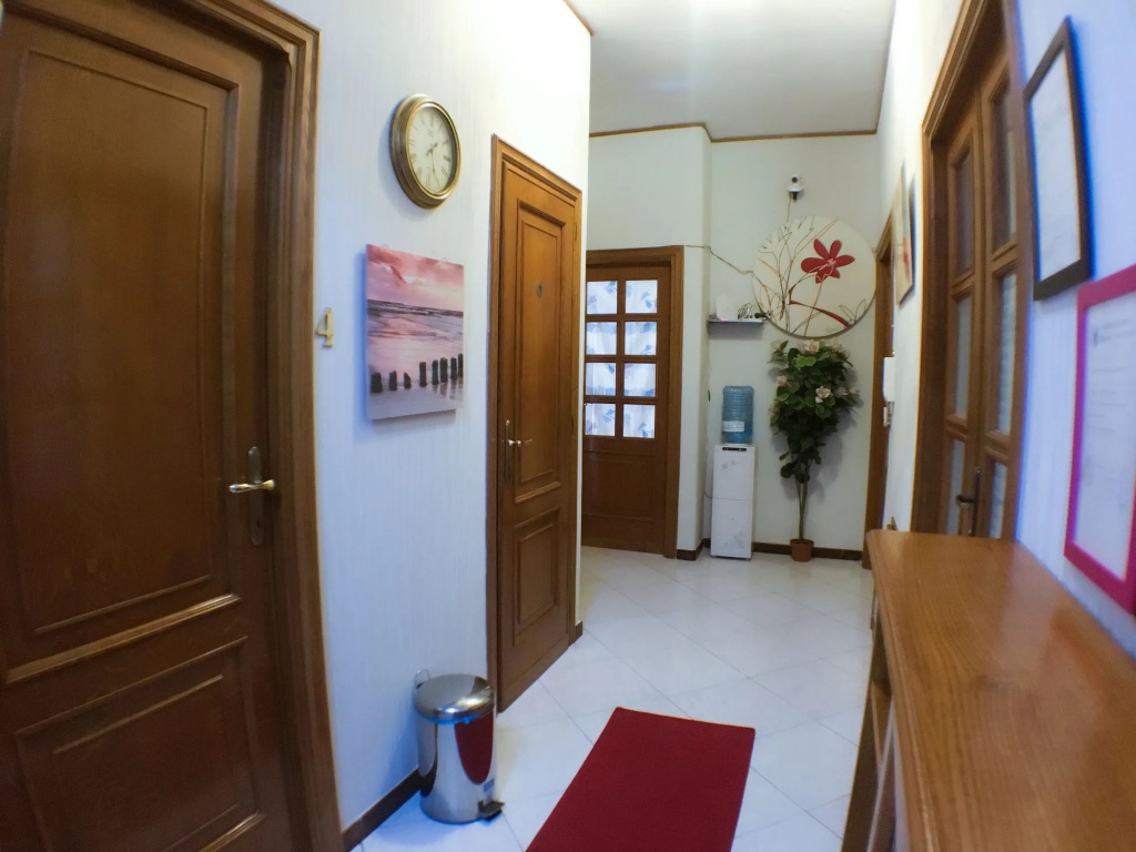 B&B Zhou Zhihua