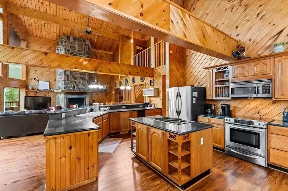 Big Sky Lodge #438