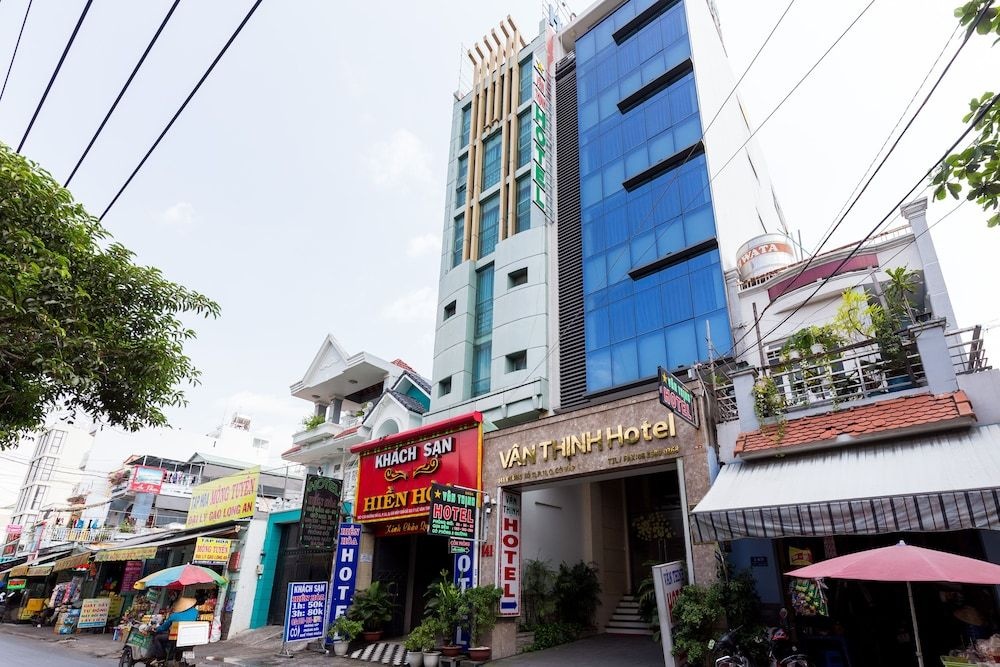 OYO 1101 Hien Hoa Hotel