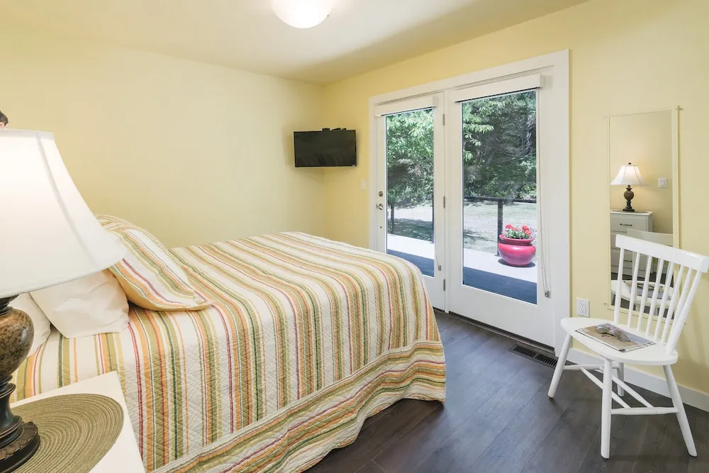 Anchor's Retreat by Avantstay Gorgeous Clift Top Views w/ Incredible Patio