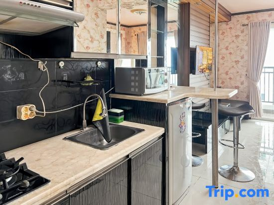 Strategic Thamrin Executive Apt w/ Pool, Gym Wi-Fi