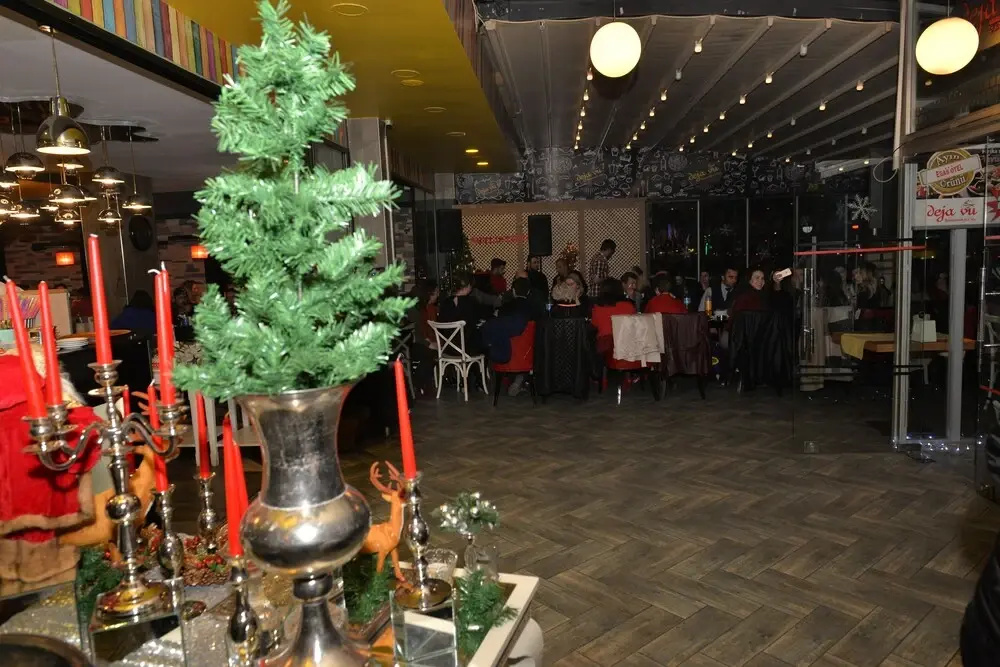 Egas Hotel