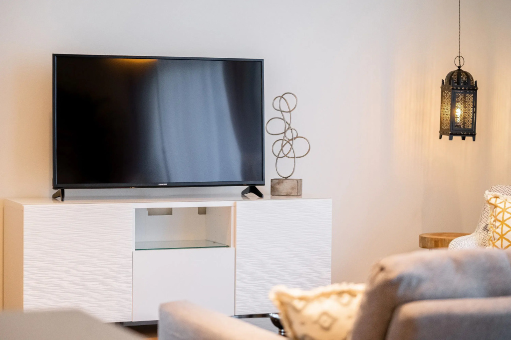 Elegant And Bright Apartment In City Walk