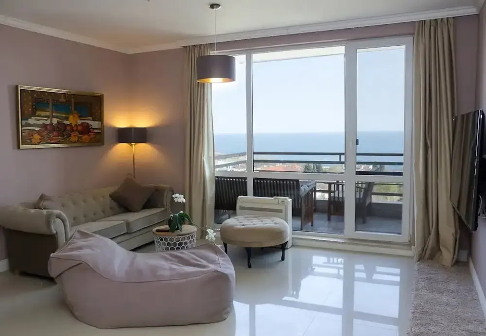 Explorer of the Seas - Splendid 3bd, Pool, Terrace
