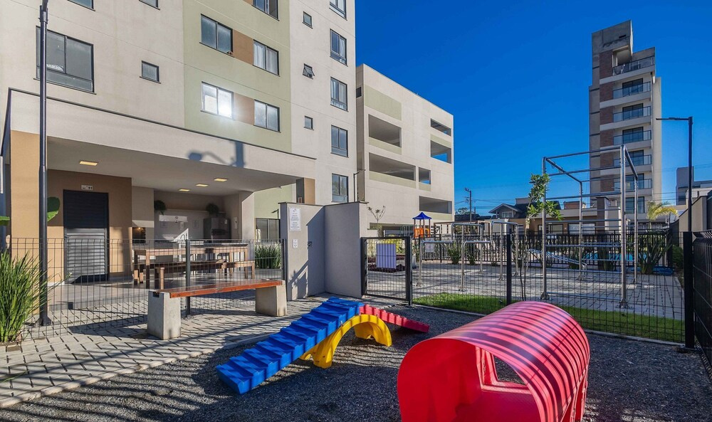MCB - Apartments With Pool Near the Beach