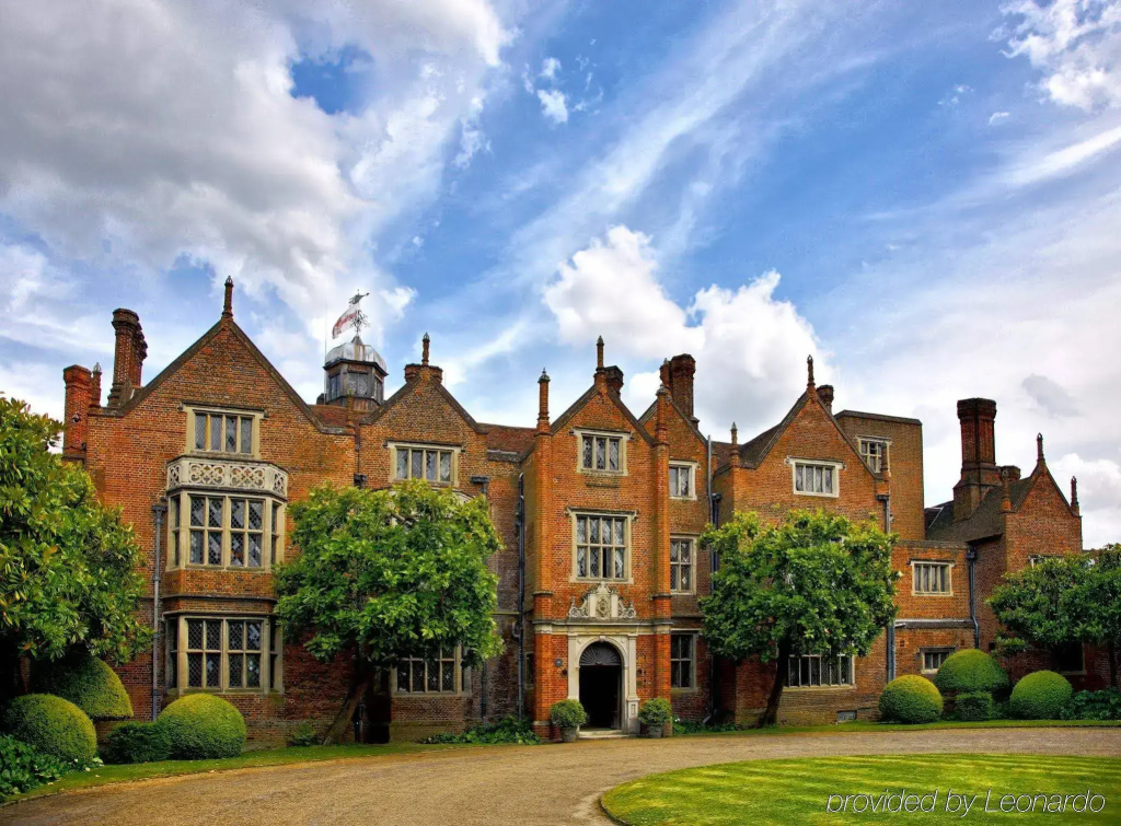 Great Fosters - Near Windsor