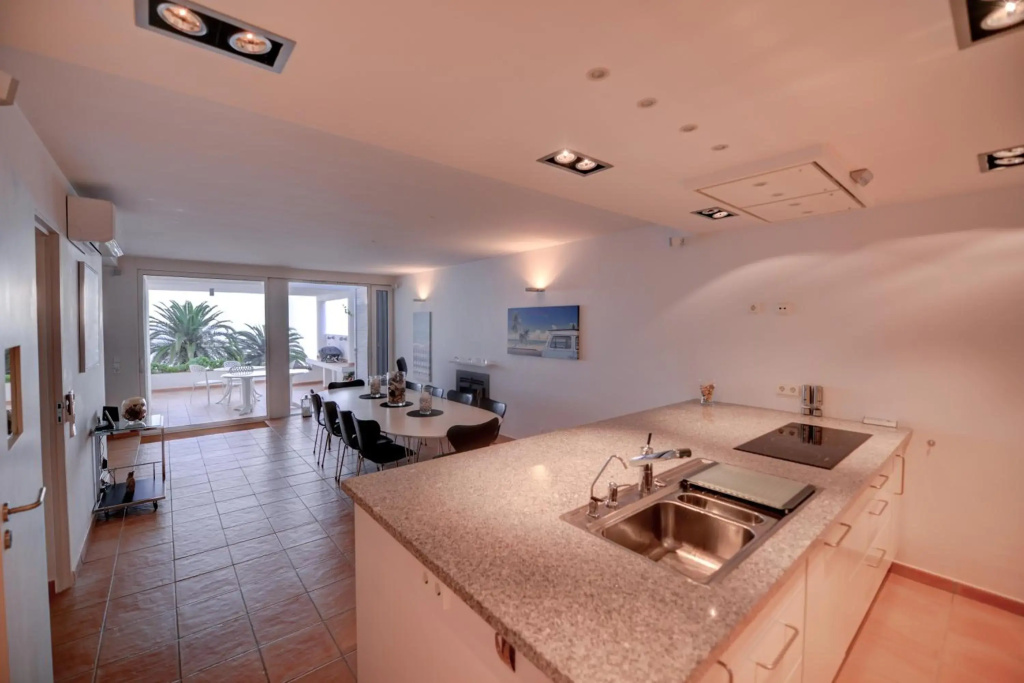 The Fantastic Beach House of Luz