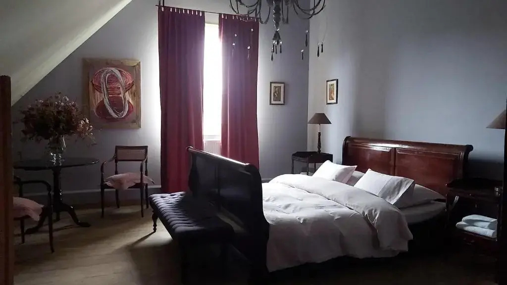 Rose Residence