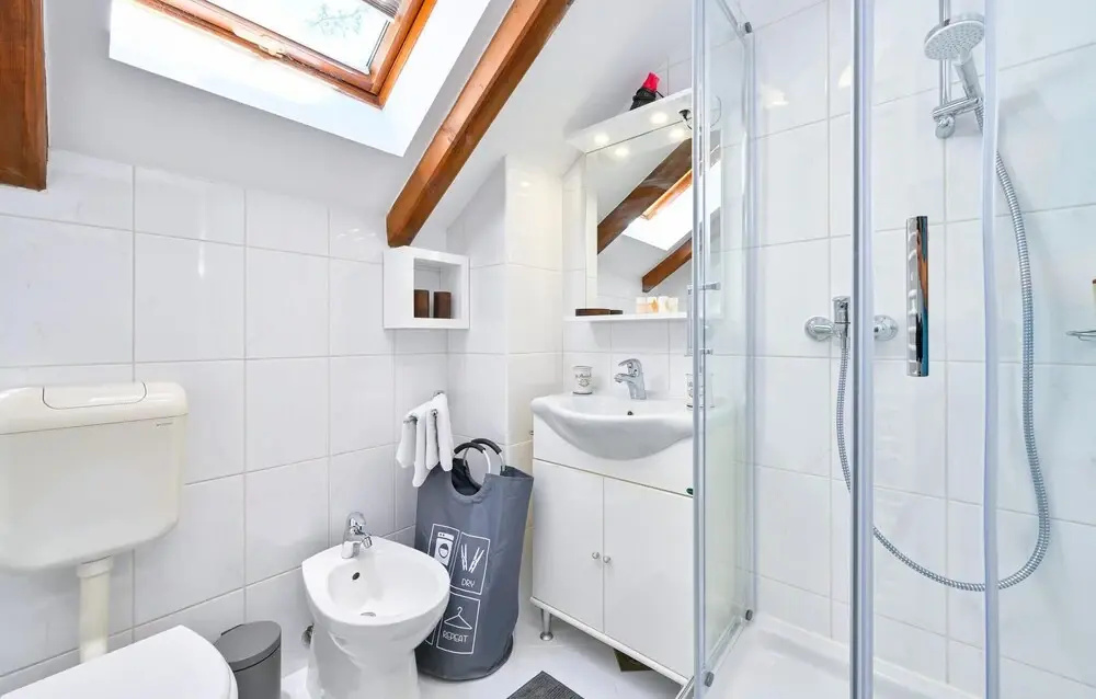 Beautiful Home in Karlovac With Sauna, Wifi and 3 Bedrooms