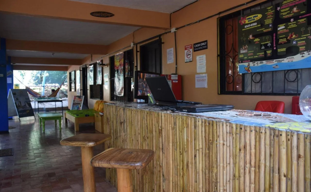 Casa Pura Vida Surf Hostel - Tamarindo Costa Rica