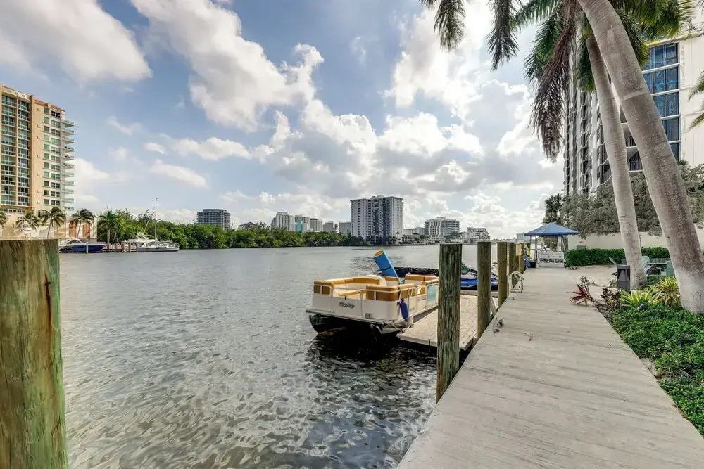 Modern Ft Lauderdale Condo ~ 7 Mi to Airport!